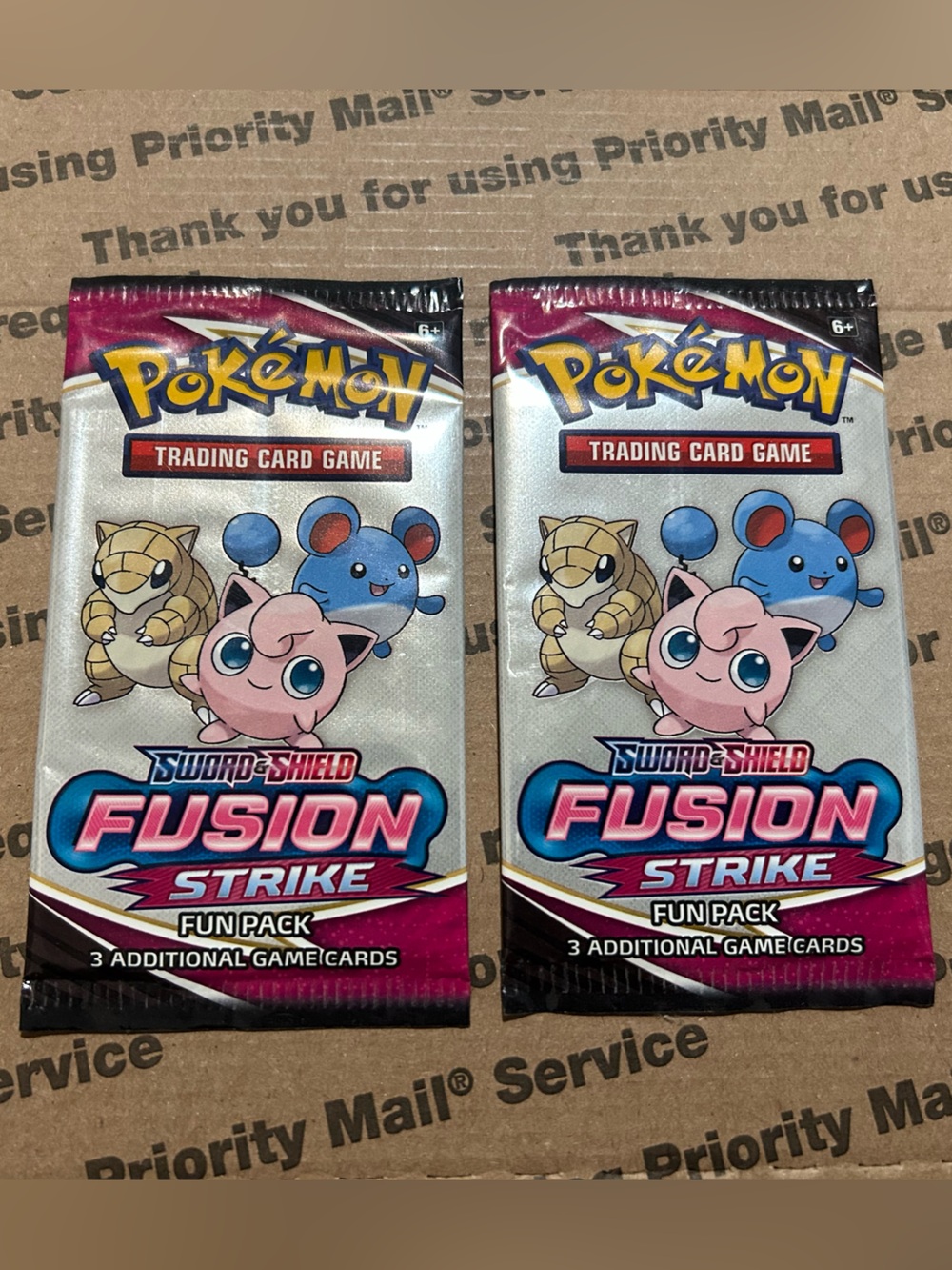 (x2️⃣) ©️2021 Pokemon TCG 🗡️ & 🛡️ Series // Fusion Strike Fun Pack